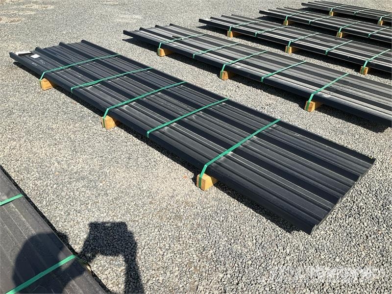 Quantity of (50) Kit Containers 12 ft Corrugated Cabrestantes, montacargas y elevadores de materiales