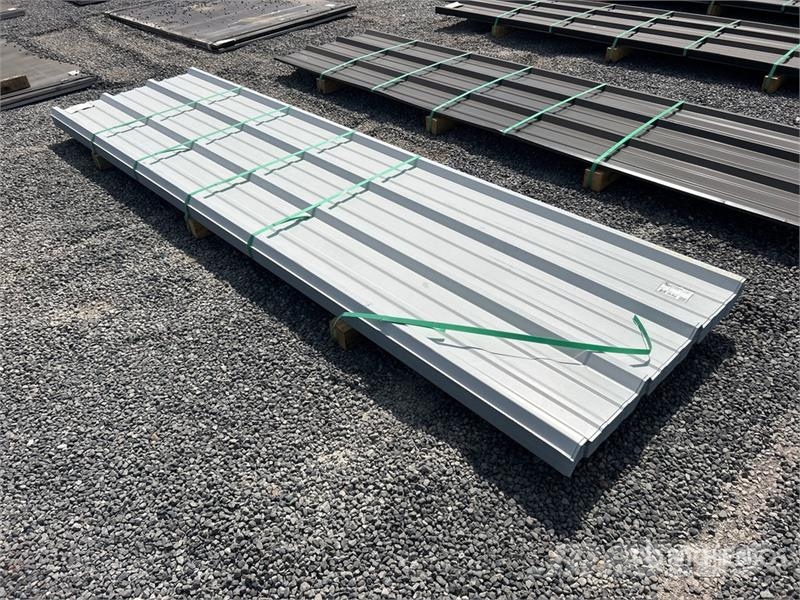  Quantity of (50)  Kit Containers 12 ft Corrugated  Treuils, palans et monte-charge