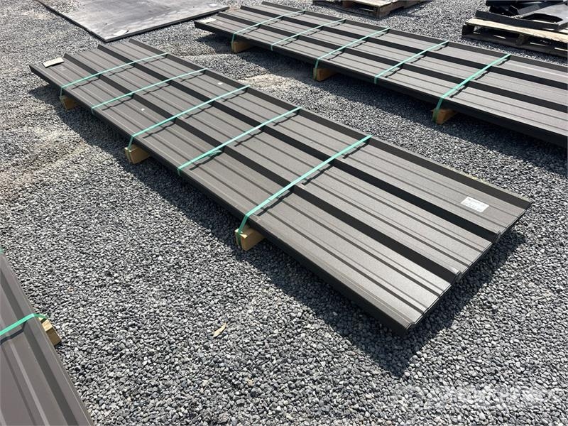  Quantity of (50)  Kit Containers 12 ft Corrugated  Treuils, palans et monte-charge