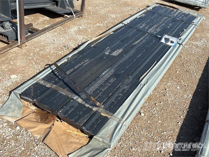 Quantity of (50) SKLP SKH50 3 ft x 12 ft Galvalum Csörlők, emelőberendezések és anyagmozgató liftek
