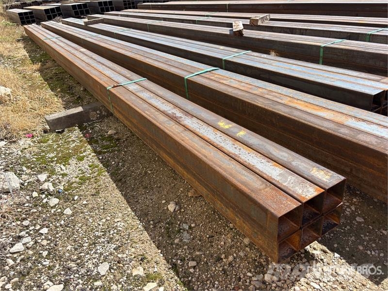 Quantity of (6) 3 in x 3 in x 22 ft Square Tubing Utovorne dizalice, vitla i liftovi za materijal