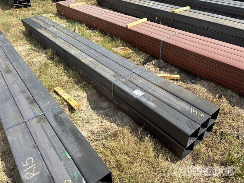  Quantity of (6) 6 in x 6 in x 14 ft Square Tubing  Drugi deli