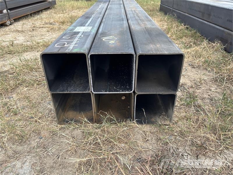  Quantity of (6) 6 in x 6 in x 10 ft Square Tubing  Drugi deli