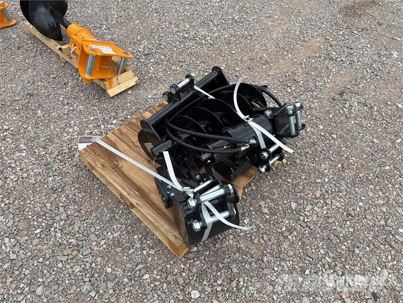  Quantity of (6)  AGT 12EX-SET6 Mini Excavator Atta Other components