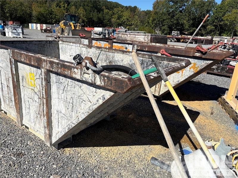 Quantity of (6) Construction Dump Box Vitle, dvigala in gradbeni dvižni sistemi