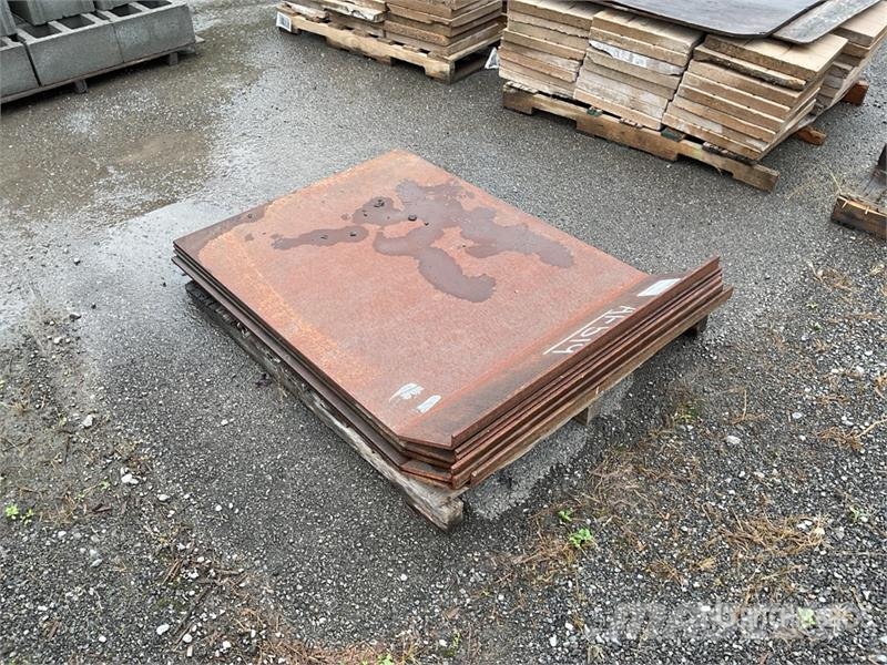  Quantity of (6) Fifth Wheel Plates Andet tilbehør