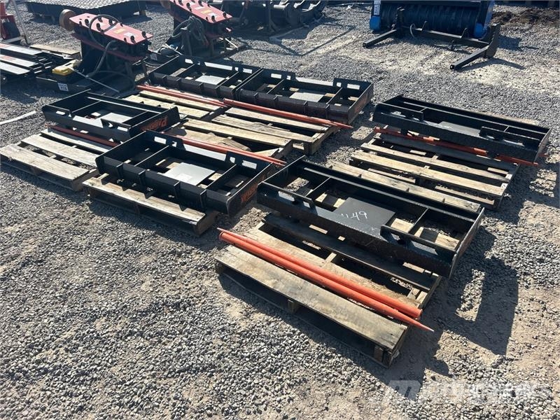Quantity of (6) PABREAK GCC56 Skid Steer Bale Spe Drugi deli