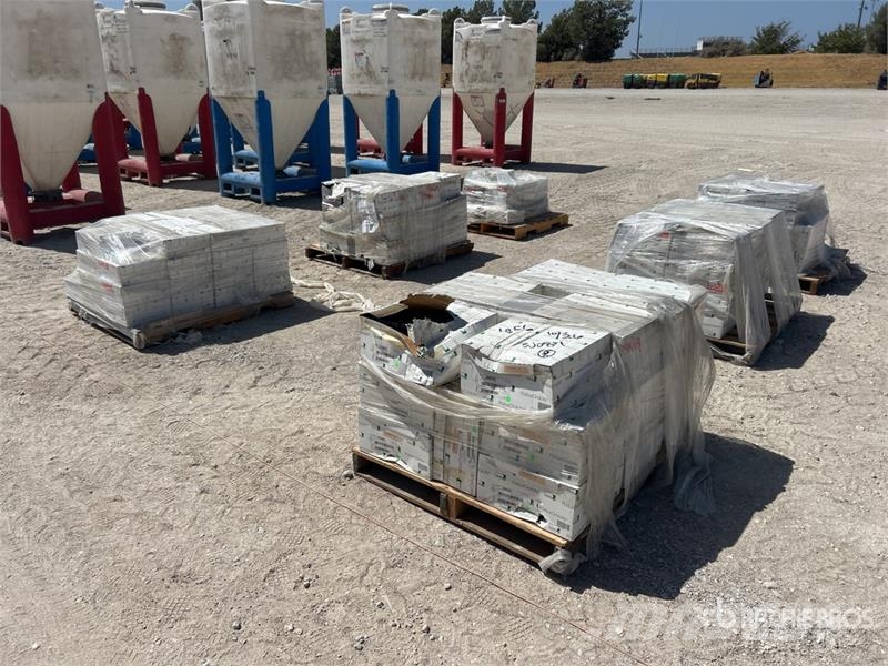  Quantity of (6) Pallets of HABACHAIN Slat Top Flat Bouw - Overige