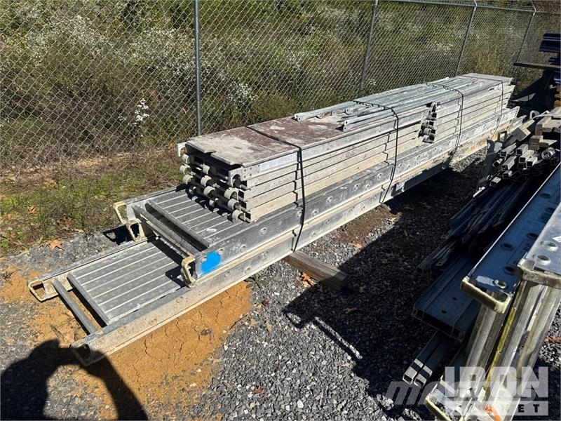 Quantity of (6) Pallets of Werner Scaffolding Gradbeni odri