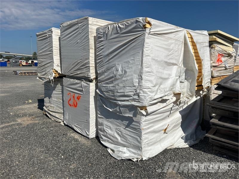  Quantity of (6) Pallets of    4 ft x 8 ft Iso Pane Hejsespil, hejseværk og materialelifte