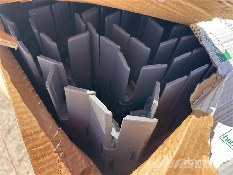  Quantity of (6) Pallets of HABACHAIN Slat Top Flat Bouw - Overige