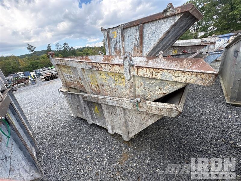 Quantity of (6) Skip Pans 2 ft x 4 ft x 8 ft Outros componentes