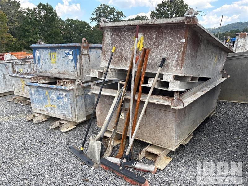 Quantity of (6) Skip Pans 2 ft x 4 ft x 8 ft Outros componentes