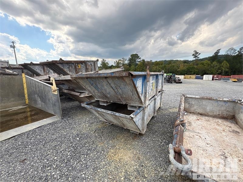 Quantity of (6) Skip Pans 2 ft x 4 ft x 8 ft Outros componentes