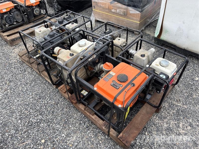 Quantity of (6) Water Pump Vandpumper
