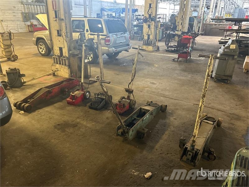  Quantity of (7) Hydraulic and Pneumatic Jack Muu