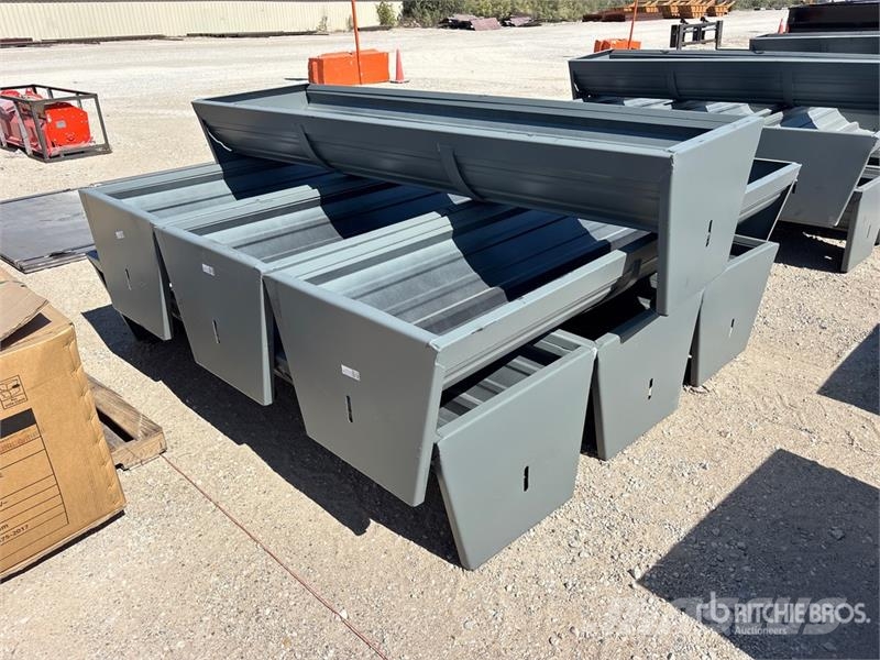Quantity of (7) Kit Containers CF-90-V2025 90 in S Hranilnice živine