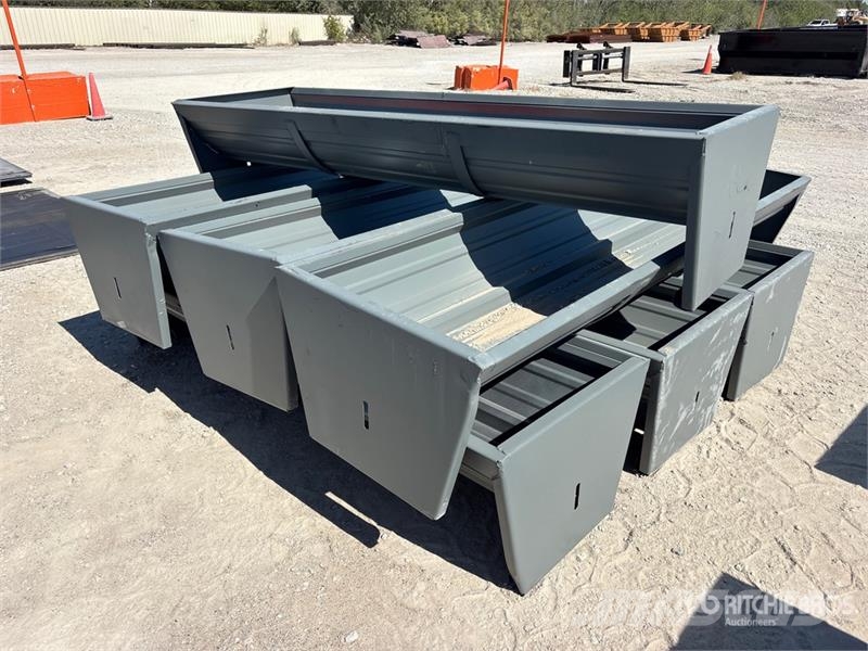 Quantity of (7) Kit Containers CF-90-V2025 90 in S Hranilnice živine