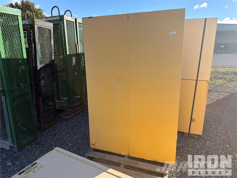  Quantity of (7) Pallets of 43Wx18Dx65-T Fire Cabin Outros componentes
