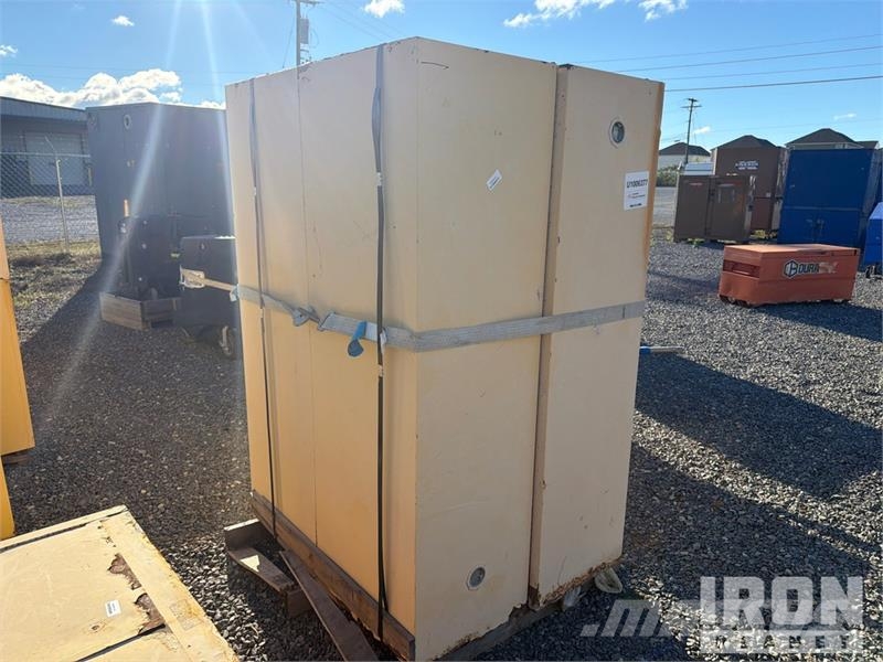  Quantity of (7) Pallets of 43Wx18Dx65-T Fire Cabin Outros componentes