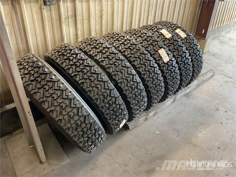 Quantity of (7) Recapped 11R22.5 Wheels and Tires Dekk, hjul og felger