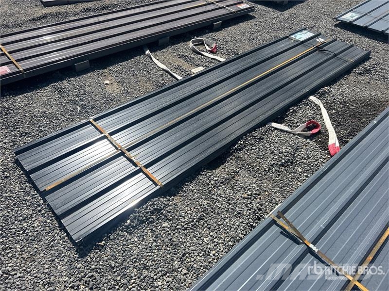 Quantity of (70) 12 ft x 3 ft Black Corrugated Tin Pacēlāji, vinčas un materiālu lifti