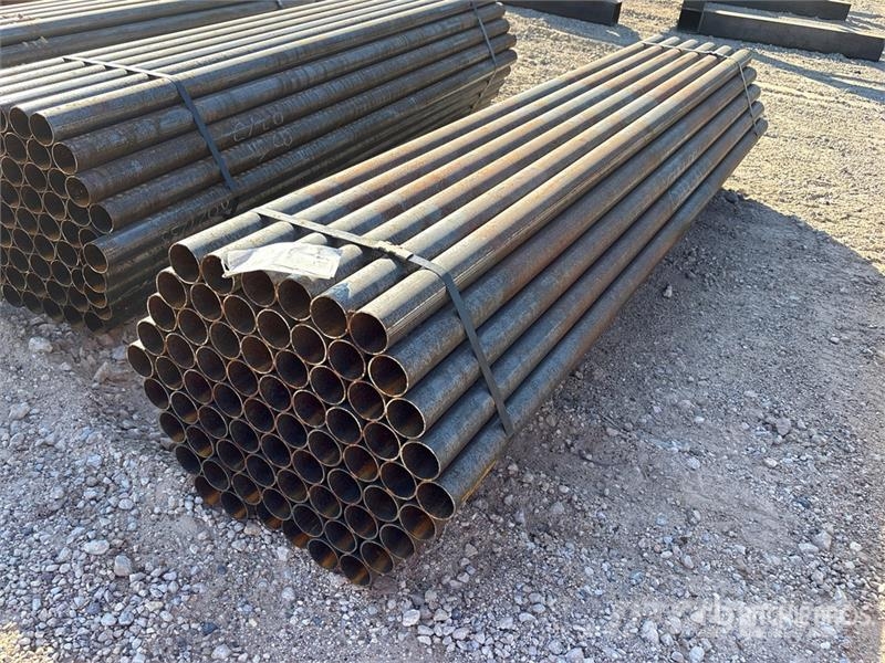  Quantity of (70) 7 ft 2 3/8 Pipe (Unused) Montacargas y elevadores de material