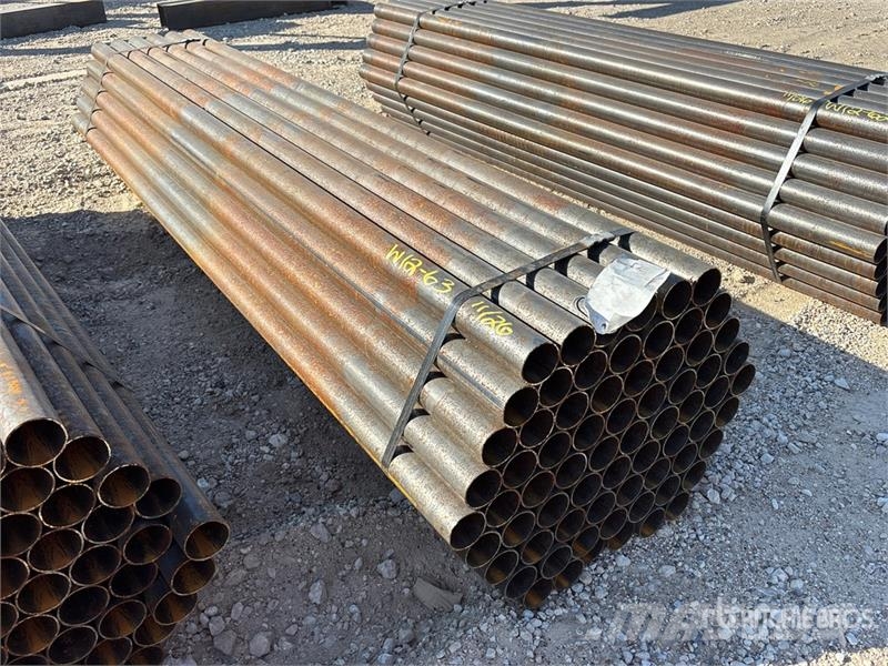  Quantity of (70) 7 ft 2 3/8 Pipe (Unused) Montacargas y elevadores de material