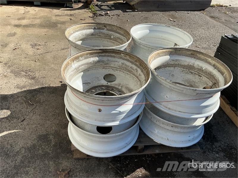 Quantity of (8) 22.5 Wheels 타이어, 휠 및 림