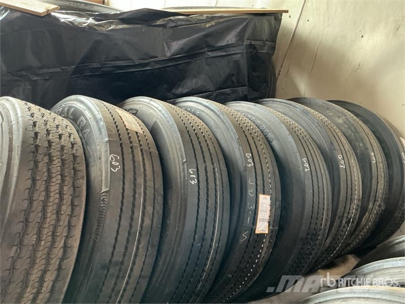  Quantity of (8) 285/75R24.5 Recapped Tires 輪胎、車輪和輪圈