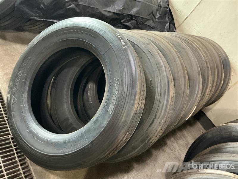  Quantity of (8) 285/75R24.5 Recapped Tires 輪胎、車輪和輪圈