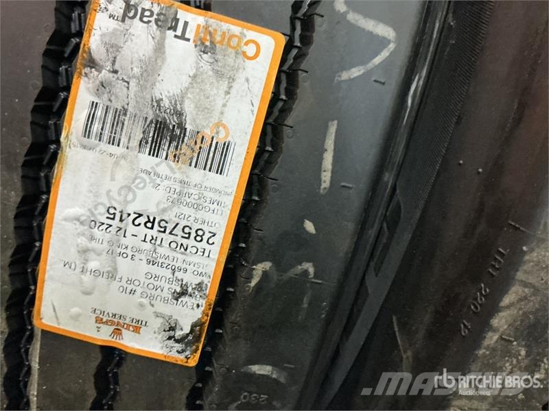  Quantity of (8) 285/75R24.5 Recapped Tires 輪胎、車輪和輪圈