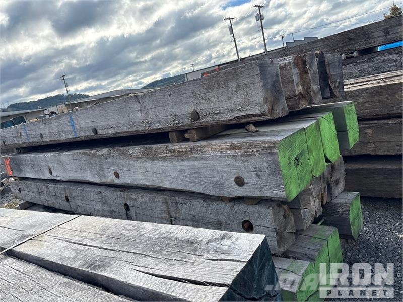  Quantity of (8) 4 ft x 15' ft x 12 In Crane Mats Parti e equipaggiamenti per Gru