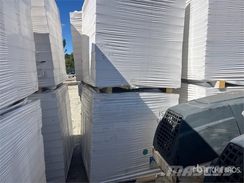  Quantity of (8) 48 in x 48 in Polyiso Insulation Vintsid, telfrid ja materjaliliftid