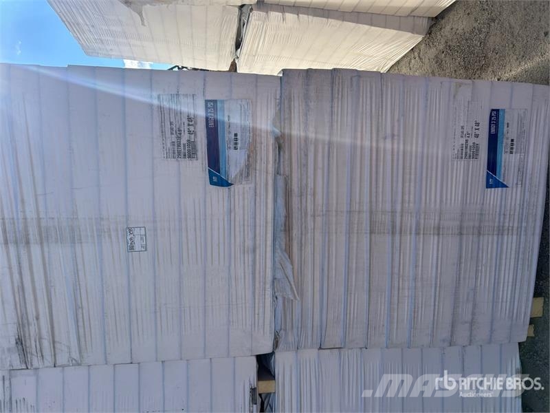 Quantity of (8) 48in x 48 in Polyiso Insulation Hejsespil, hejseværk og materialelifte