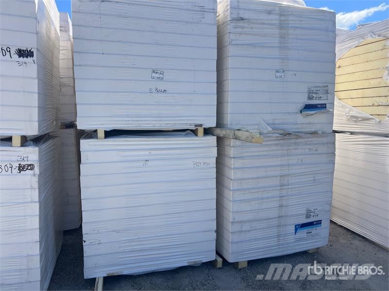 Quantity of (8) 48in x 48 in Polyiso Insulation Verricelli, paranchi e sollevatori per materiali