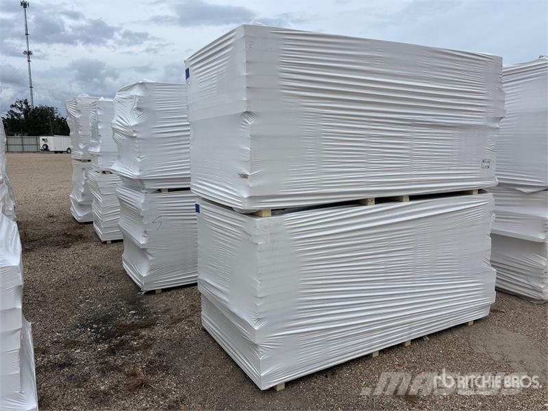  Quantity of (8) 96 in x 48 in Polyiso Insulation Vintsid, telfrid ja materjaliliftid
