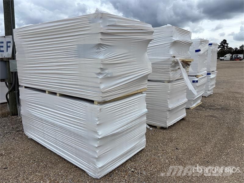 Quantity of (8) 96 in x 48 in Polyiso Insulation Підйомно-транспортне обладнання і вантажні ліфти