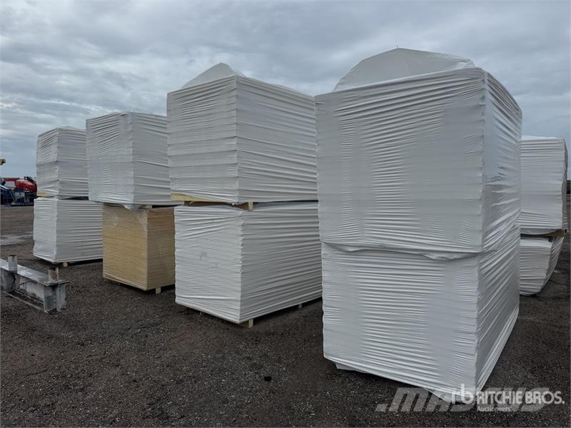 Quantity of (8) 96 in x 48 in Polyiso Insulation Utovorne dizalice, vitla i dizala za materijal