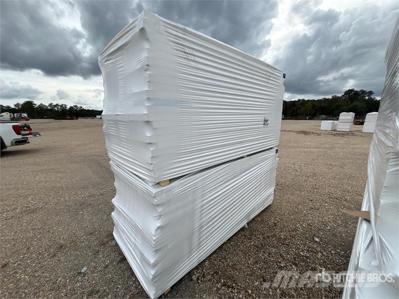 Quantity of (8) 96 in x 48 in Polyiso Insulation Підйомно-транспортне обладнання і вантажні ліфти