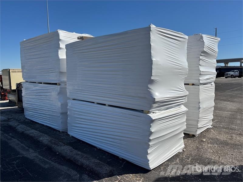  Quantity of (8) 96 in x 48 in Polyiso Insulation المصاعد والرافعات المادية
