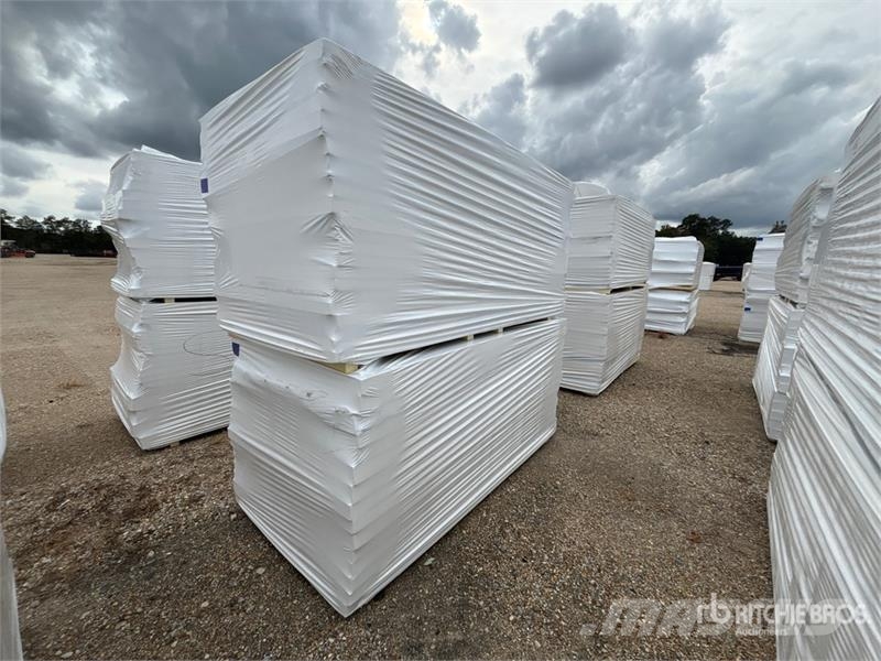  Quantity of (8) 96 in x 48 in Polyiso Insulation Vintsid, telfrid ja materjaliliftid
