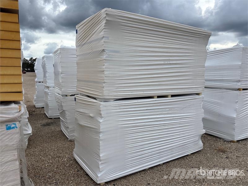  Quantity of (8) 96 in x 48 in Polyiso Insulation Vintsid, telfrid ja materjaliliftid