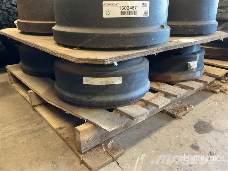 Quantity of (8) Brake Drums Andere Zubehörteile