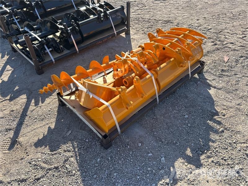 Quantity of (8) GIYI Cat 301 GYA-8 Mini Excavator 其他组件