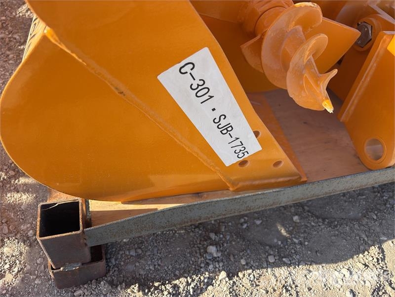  Quantity of (8)  GIYI Cat 301 GYA-8 Mini Excavator Otros componentes