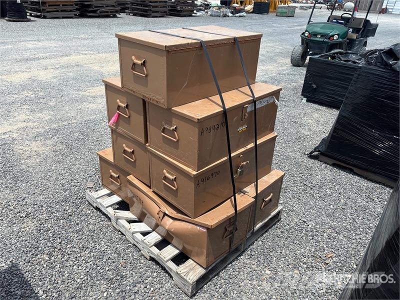  Quantity of (8) Knaack Tool Box Sonstige Baumaschinen