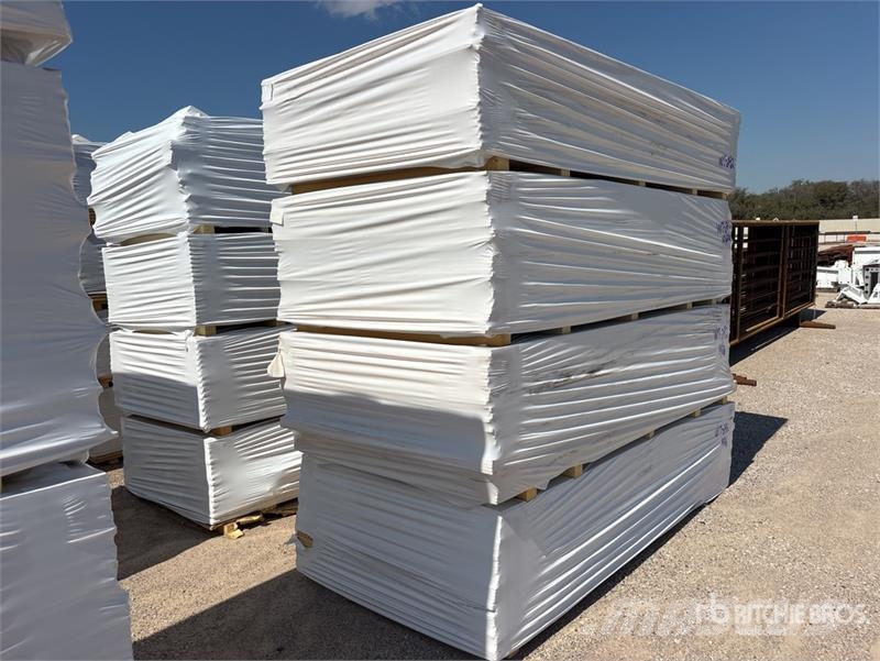  Quantity of (8) Pallets of 96 in x 48 in x 1/2 in  Utovorne dizalice, vitla i liftovi za materijal