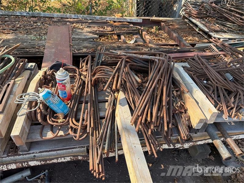 Quantity of (8) Pallets of miscellaneous pre bent 建設機械 - その他