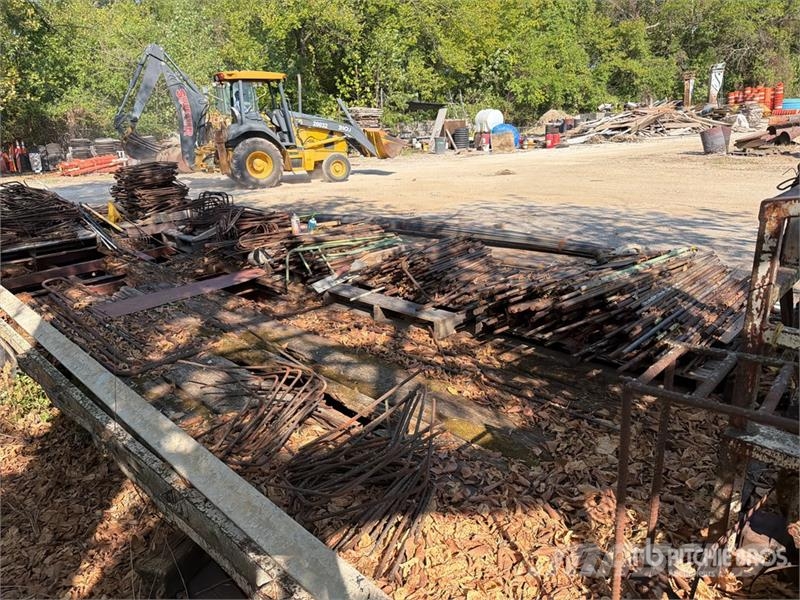 Quantity of (8) Pallets of miscellaneous pre bent 建設機械 - その他